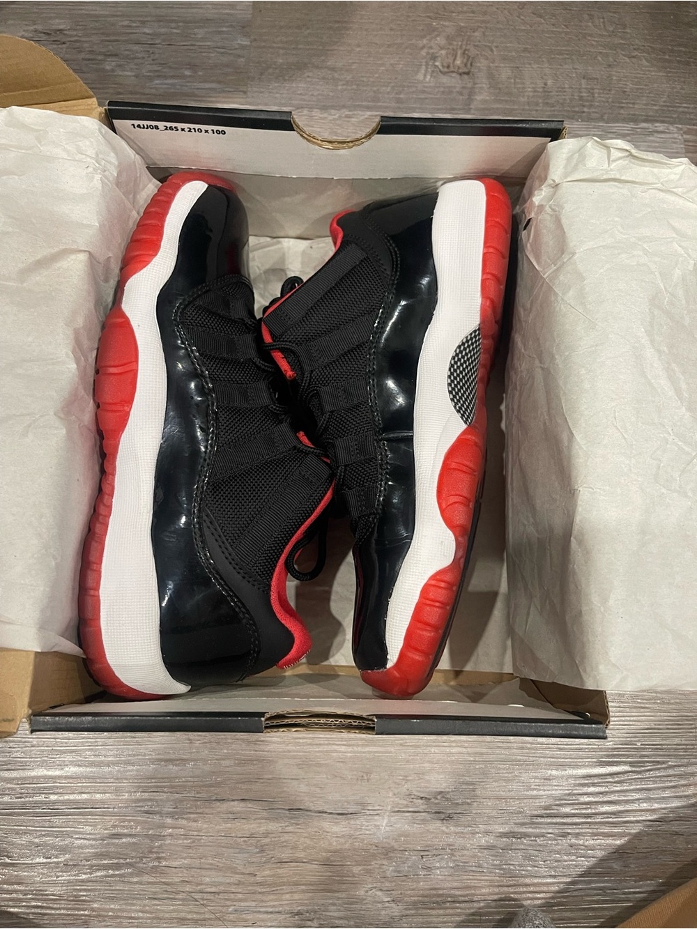 Jordan Retro 11 Low breds Black/Red/White